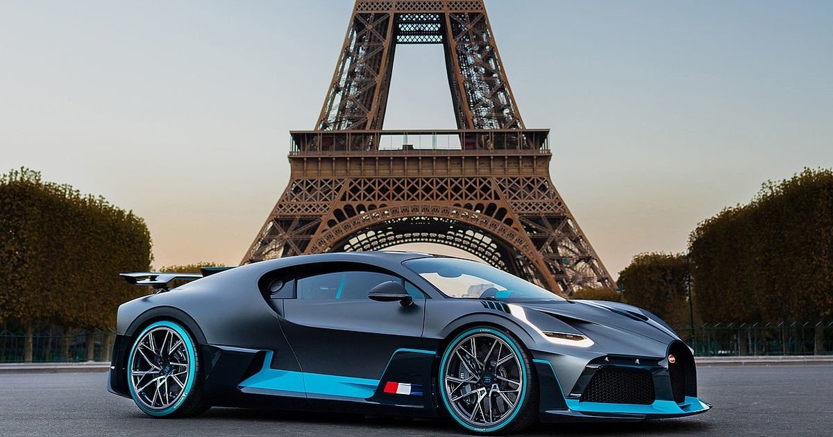 10 Legendary Sports Cars That Redefined the Industry